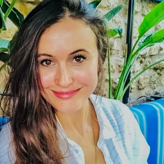 Bahar Erişken portresi