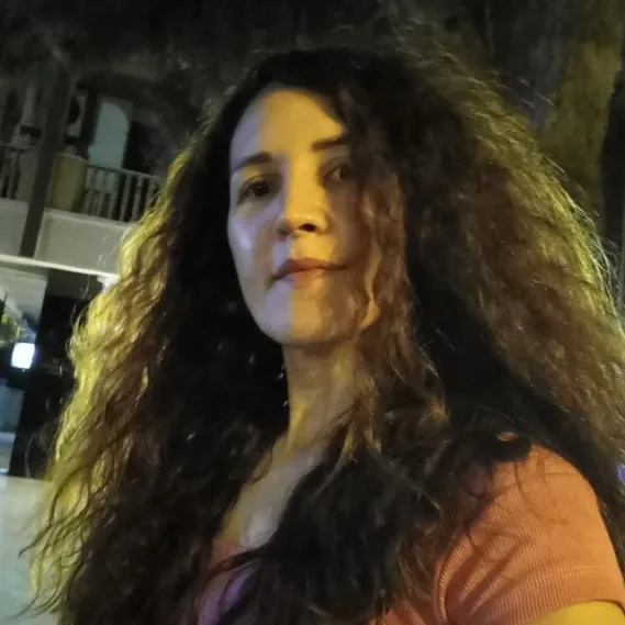 Selma Güvenç portresi